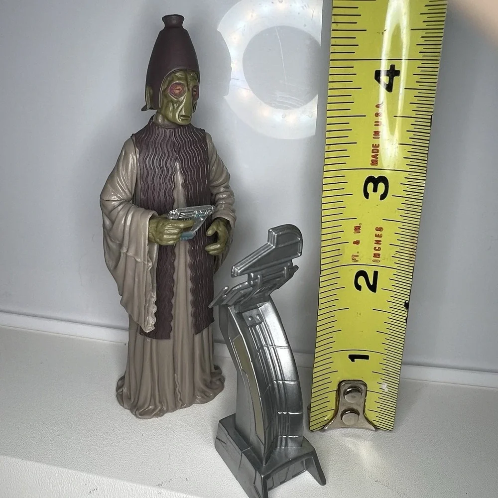 Hasbro lushros dofine
